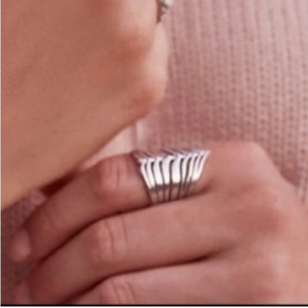 NWT Kendra Scott Liv Rhodium Ring
